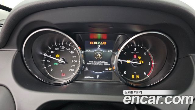 Land Rover Discovery Sport 2.0 TD4 HSE Luxury 2017 — фото 8
