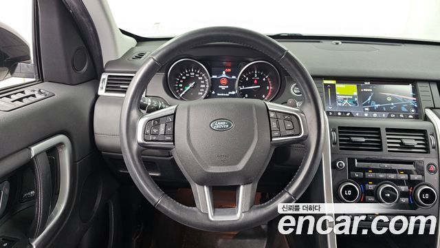 Land Rover Discovery Sport 2.0 TD4 HSE Luxury 2017 — фото 13