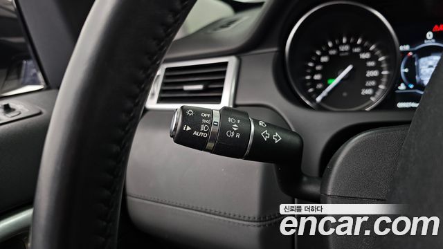Land Rover Discovery Sport 2.0 TD4 HSE Luxury 2017 — фото 34
