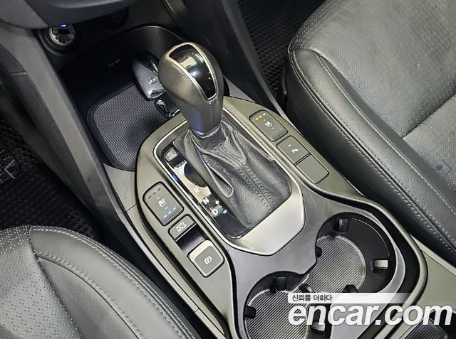 Hyundai Maxcruise Diesel(e-VGT) 2.2 2WD Exclusive Standard 2015 — фото 8
