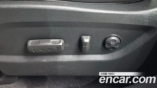 Hyundai Santa Fe The Prime Diesel 2.0 2WD Premium 2016 — фото 14