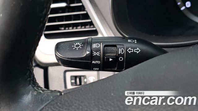 Hyundai Santa Fe The Prime Diesel 2.0 2WD Premium 2016 — фото 16
