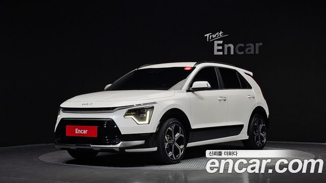 Kia Niro Signature 2025 — фото 1