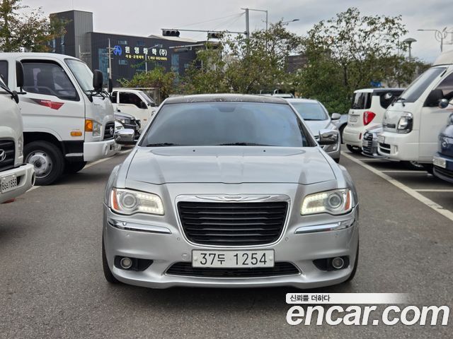Chrysler 300C 3.0 Diesel 2012 — фото 1