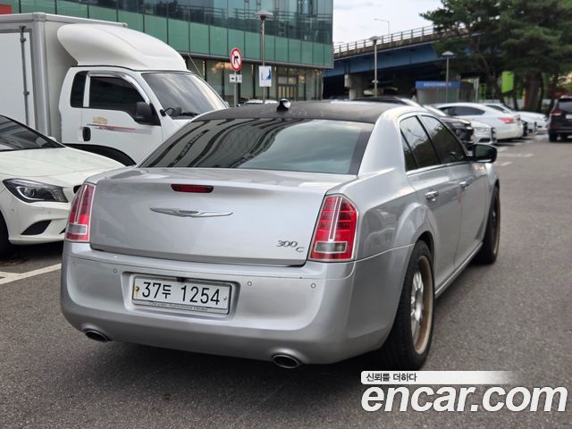 Chrysler 300C 3.0 Diesel 2012 — фото 5