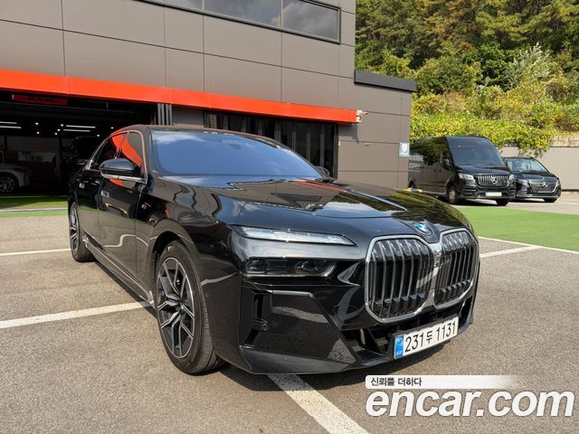 BMW 7 Series (G70) 740i xDrive M Sport Limited