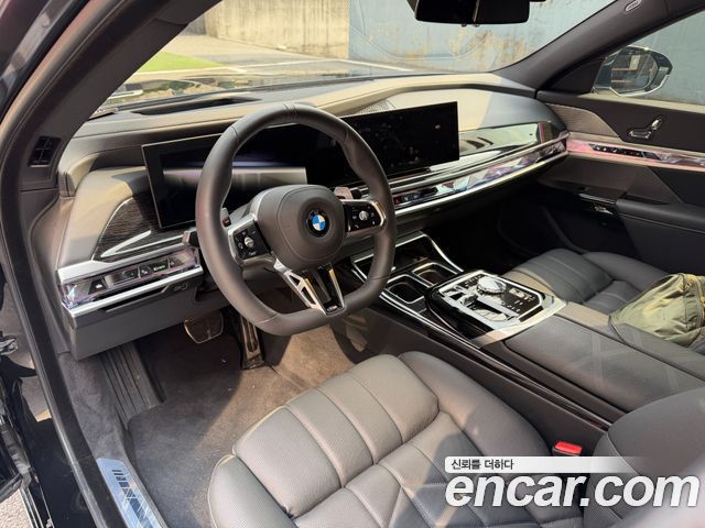 BMW 7 Series (G70) 740i xDrive M Sport Limited 2025 — фото 7