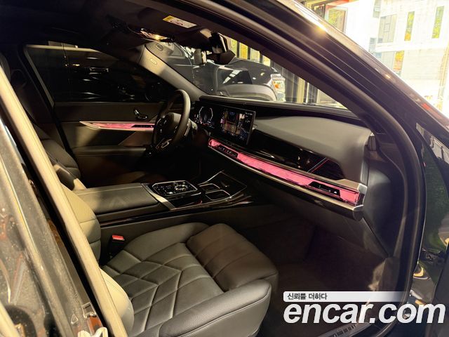 BMW 7 Series (G70) 740i xDrive M Sport Limited 2025 — фото 21