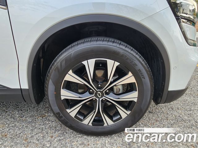 Renault Korea QM6 2.0 LPe LE Signature 2WD 2023 — фото 5