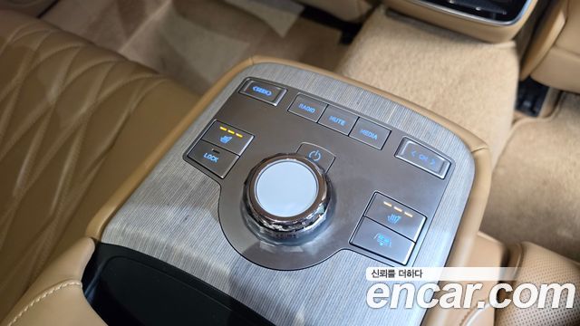 Genesis G80 (RG3) Gasoline 2.5 Turbo 2WD 2025 — фото 18