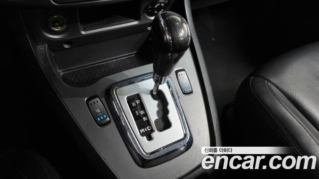 KG Mobility (SsangYong) Korando Turismo 4WD TX 9-seater 2018 — фото 9