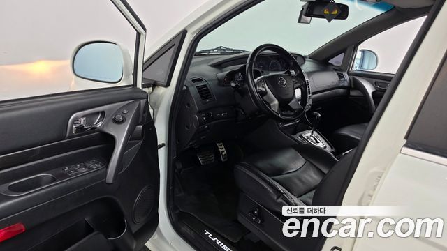 KG Mobility (SsangYong) Korando Turismo 4WD TX 9-seater 2018 — фото 10