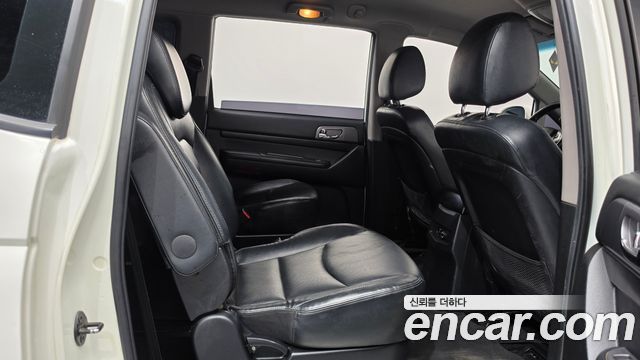 KG Mobility (SsangYong) Korando Turismo 4WD TX 9-seater 2018 — фото 12