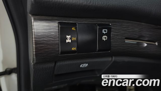 KG Mobility (SsangYong) Korando Turismo 4WD TX 9-seater 2018 — фото 17