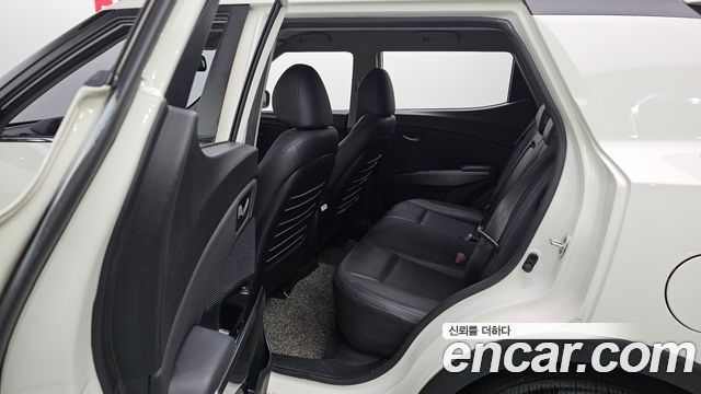 KG Mobility (SsangYong) Very New Tivoli Gasoline 1.5 2WD V3 2021 — фото 11