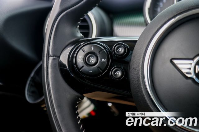 MINI Cooper 60th Edition 3rd 2019 — фото 20
