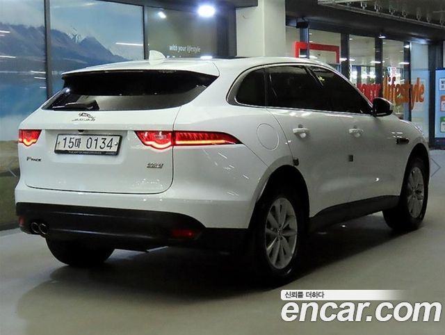 Jaguar F-PACE 20d Portfolio 2017 — фото 4