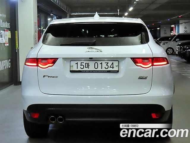 Jaguar F-PACE 20d Portfolio 2017 — фото 5
