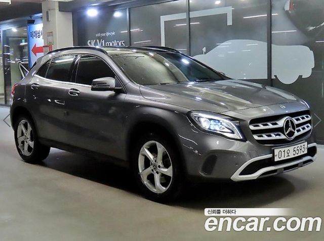 Mercedes-Benz GLA-Class (X156) GLA220