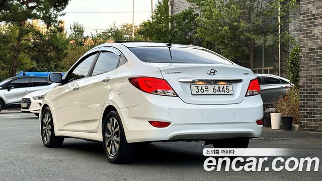 Hyundai Accent (New) Diesel 1.6 VGT Premium 2015 — фото 5