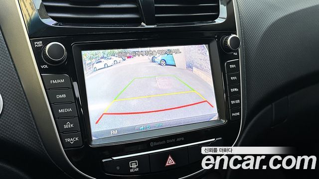 Hyundai Accent (New) Diesel 1.6 VGT Premium 2015 — фото 16