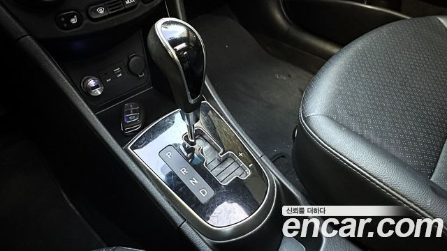 Hyundai Accent (New) Diesel 1.6 VGT Premium 2015 — фото 17
