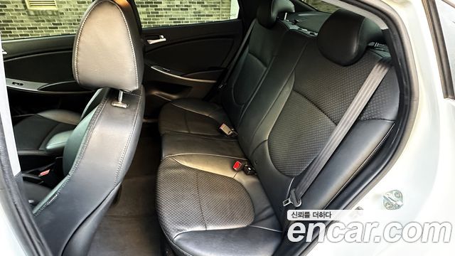 Hyundai Accent (New) Diesel 1.6 VGT Premium 2015 — фото 20