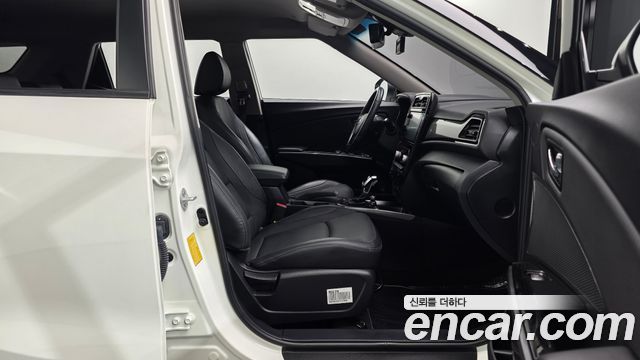 KG Mobility (SsangYong) Tivoli Air 1.5 A7 2WD 2023 — фото 26