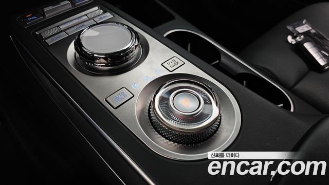 Genesis Electrified (GV70) e-AWD 2022 — фото 9