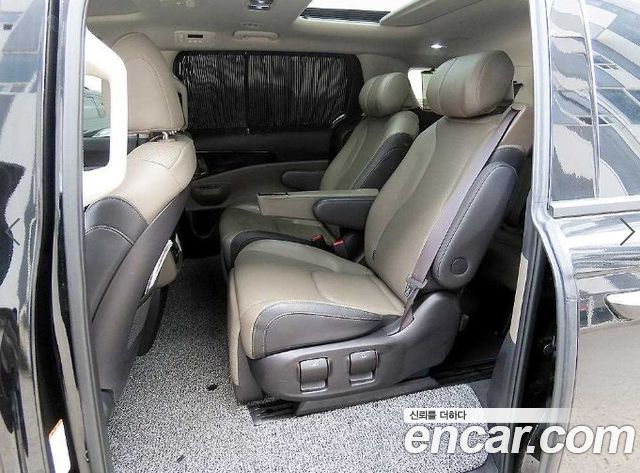 Kia Carnival (IV) Gasoline 7-Seater Signature 2025 — фото 6