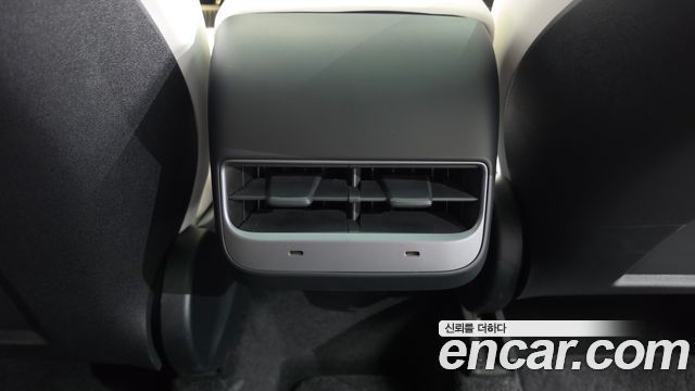 Tesla Model Y RWD 2023 — фото 18