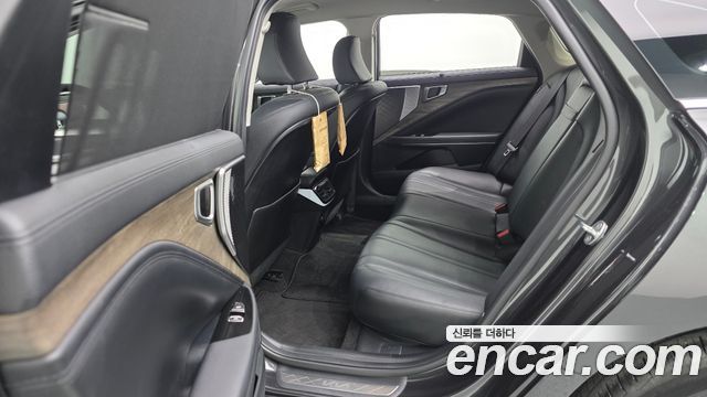 Kia K8 2.5 Gasoline 2WD Noblesse 2023 — фото 17
