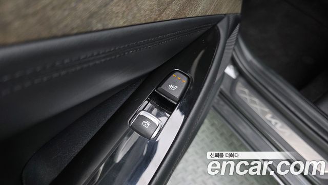 Kia K8 2.5 Gasoline 2WD Noblesse 2023 — фото 18