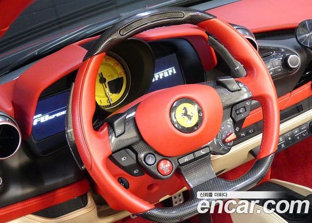 Ferrari F8 Spyder 3.9 V8 2021 — фото 17