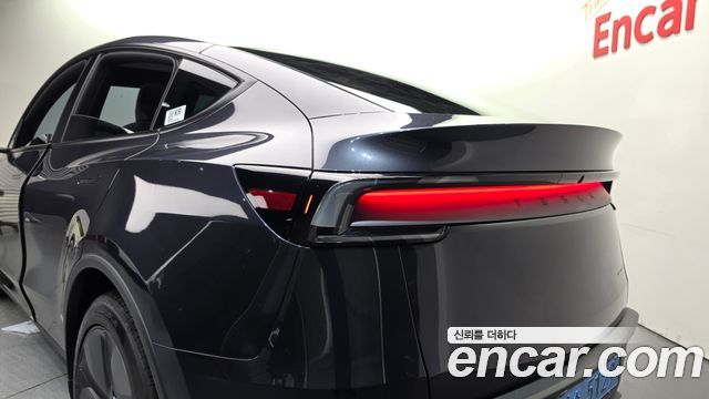 Tesla Model Y Premium Long Range AWD 2026 — фото 23