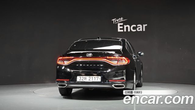 Hyundai Grandeur Hybrid (IG) Exclusive Special 2018 — фото 4