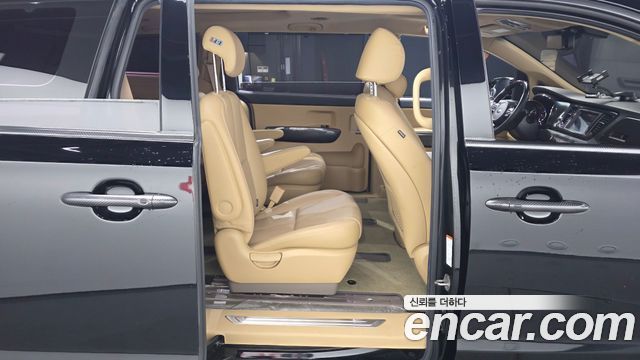 Kia Carnival 9-Seater Noblesse Special 2020 — фото 16