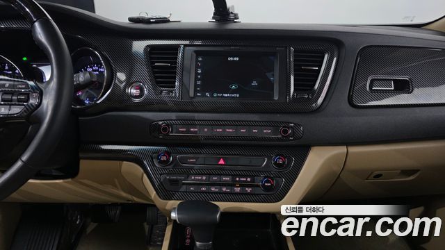 Kia Carnival 9-Seater Noblesse Special 2020 — фото 17