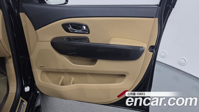 Kia Carnival 9-Seater Noblesse Special 2020 — фото 31