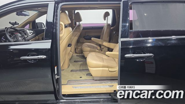 Kia Carnival 9-Seater Noblesse Special 2020 — фото 32