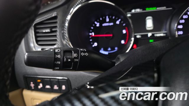 Kia Carnival 9-Seater Noblesse Special 2020 — фото 34