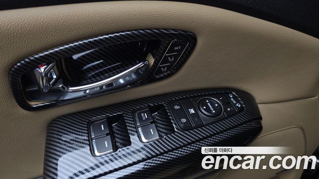 Kia Carnival 9-Seater Noblesse Special 2020 — фото 35