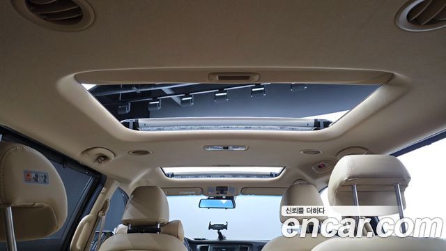 Kia Carnival 9-Seater Noblesse Special 2020 — фото 36
