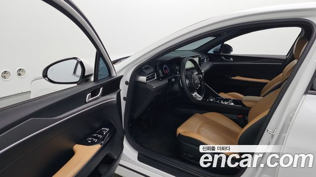 Kia K5 (III) 2.0 Prestige 2023 — фото 10