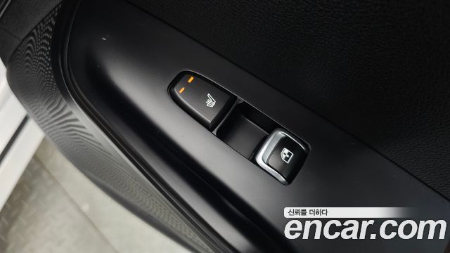 Kia K5 (III) 2.0 Prestige 2023 — фото 32