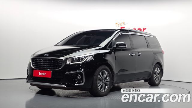 Kia Carnival 9-Seater Luxury