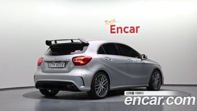 Mercedes-Benz A-Class (W176) A45 AMG 4MATIC 2017 — фото 2