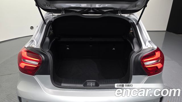 Mercedes-Benz A-Class (W176) A45 AMG 4MATIC 2017 — фото 20
