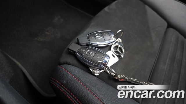 Mercedes-Benz A-Class (W176) A45 AMG 4MATIC 2017 — фото 29