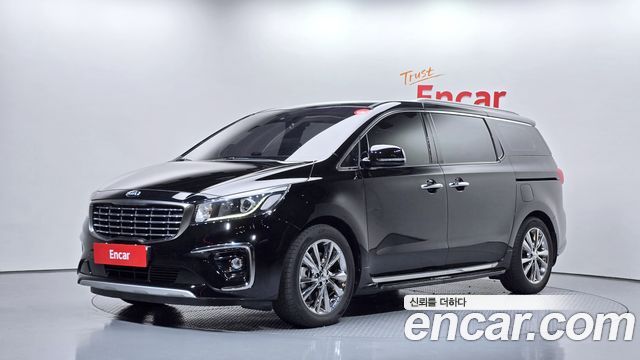 Kia Carnival 9-Seater Prstige